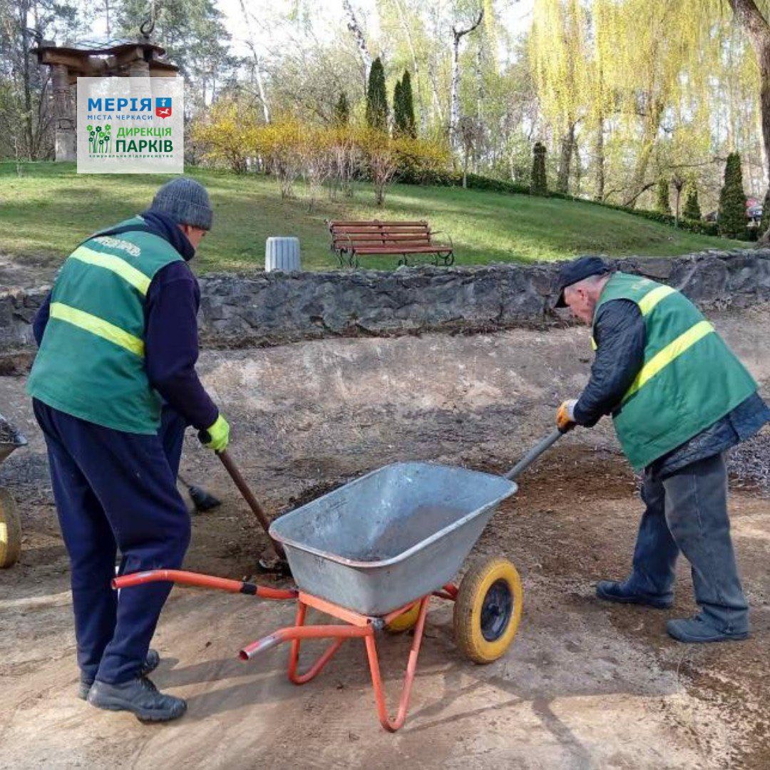 Почистили озеро з Русалонькою у Сосновому бору. Фото - фото 3