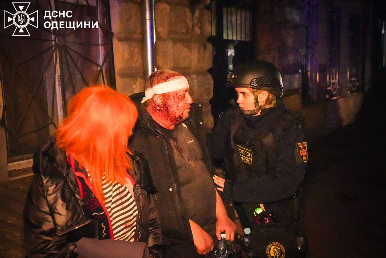 Нічна атака Росії на Одесу: загинули 2 людини та 14 постраждали
