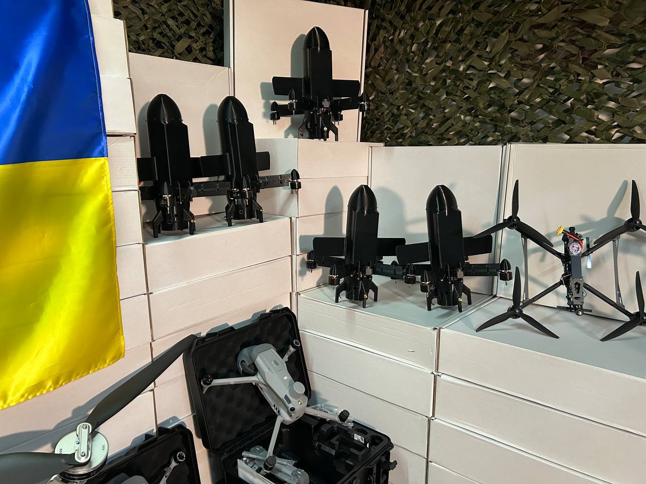 Громада столиці передала бійцям 5-ї окремої штурмової Київської бригади 1960 БпЛА - фото 2