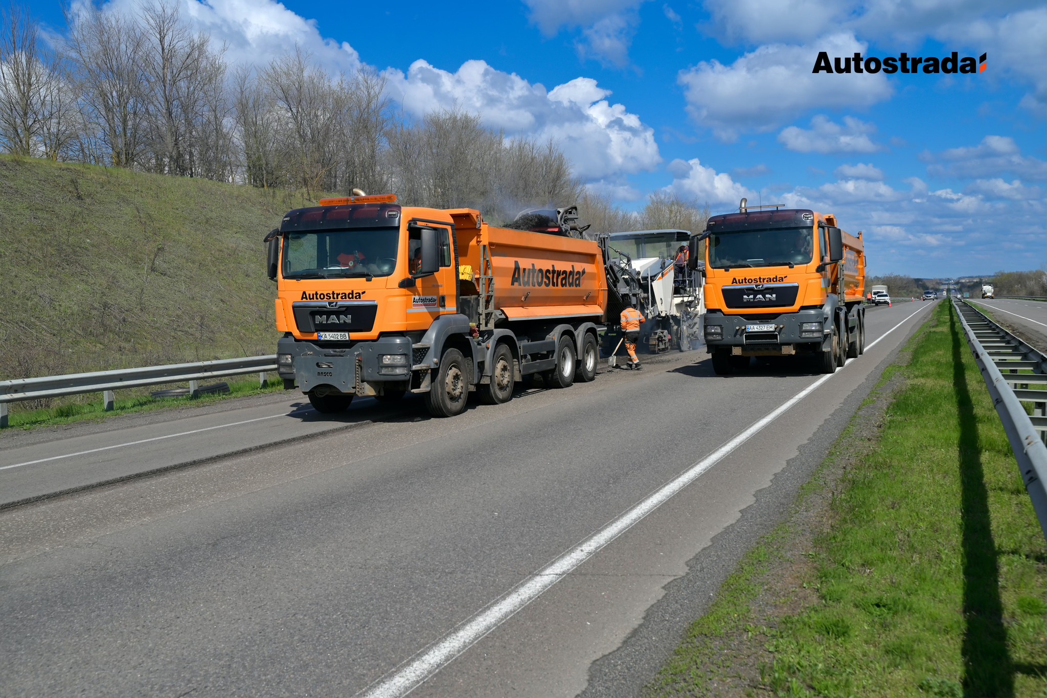 У Черкаській області завершують ремонт траси М-05 Київ – Одеса. Фото