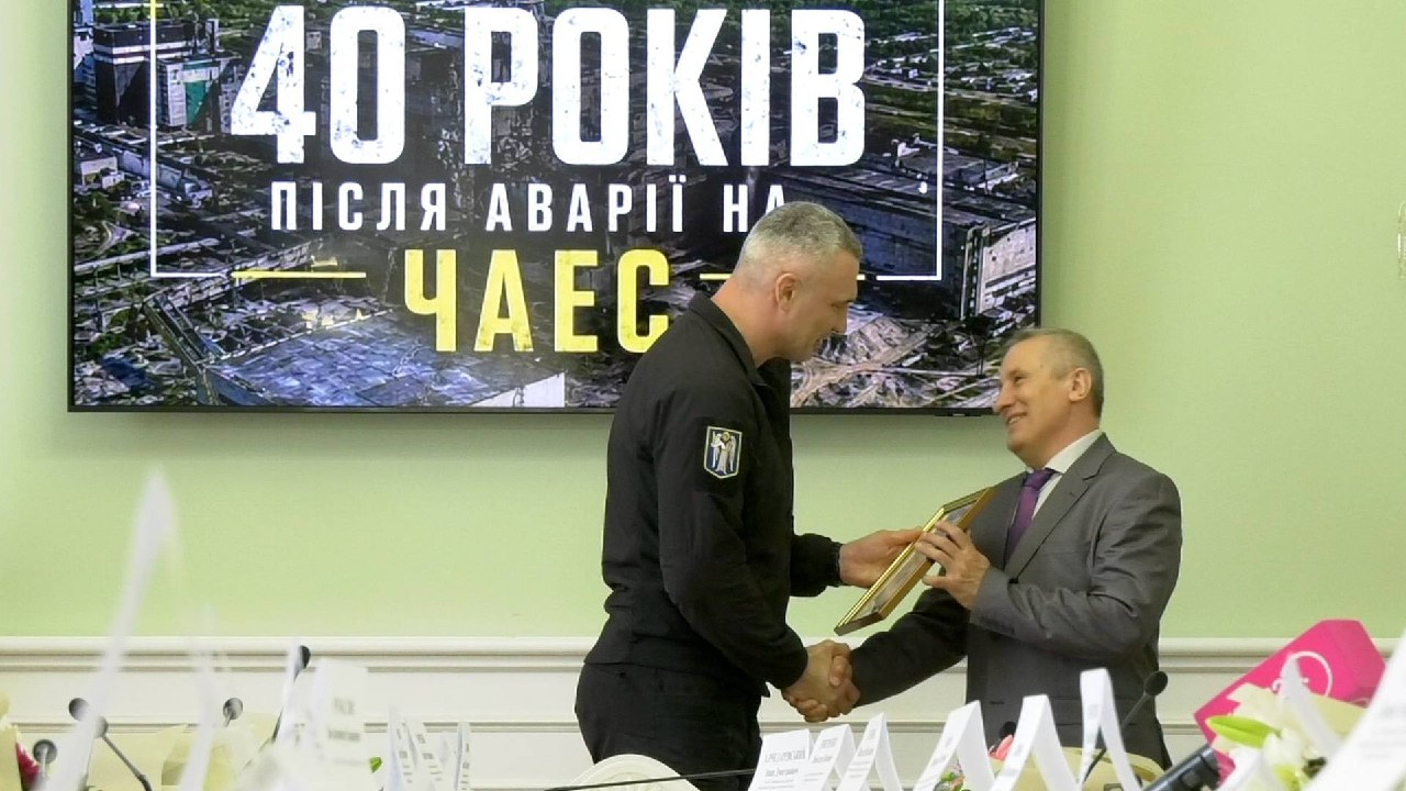 Кличко відзначив ліквідаторів ЧАЕС напередодні 40-х роковин трагедії - фото 2