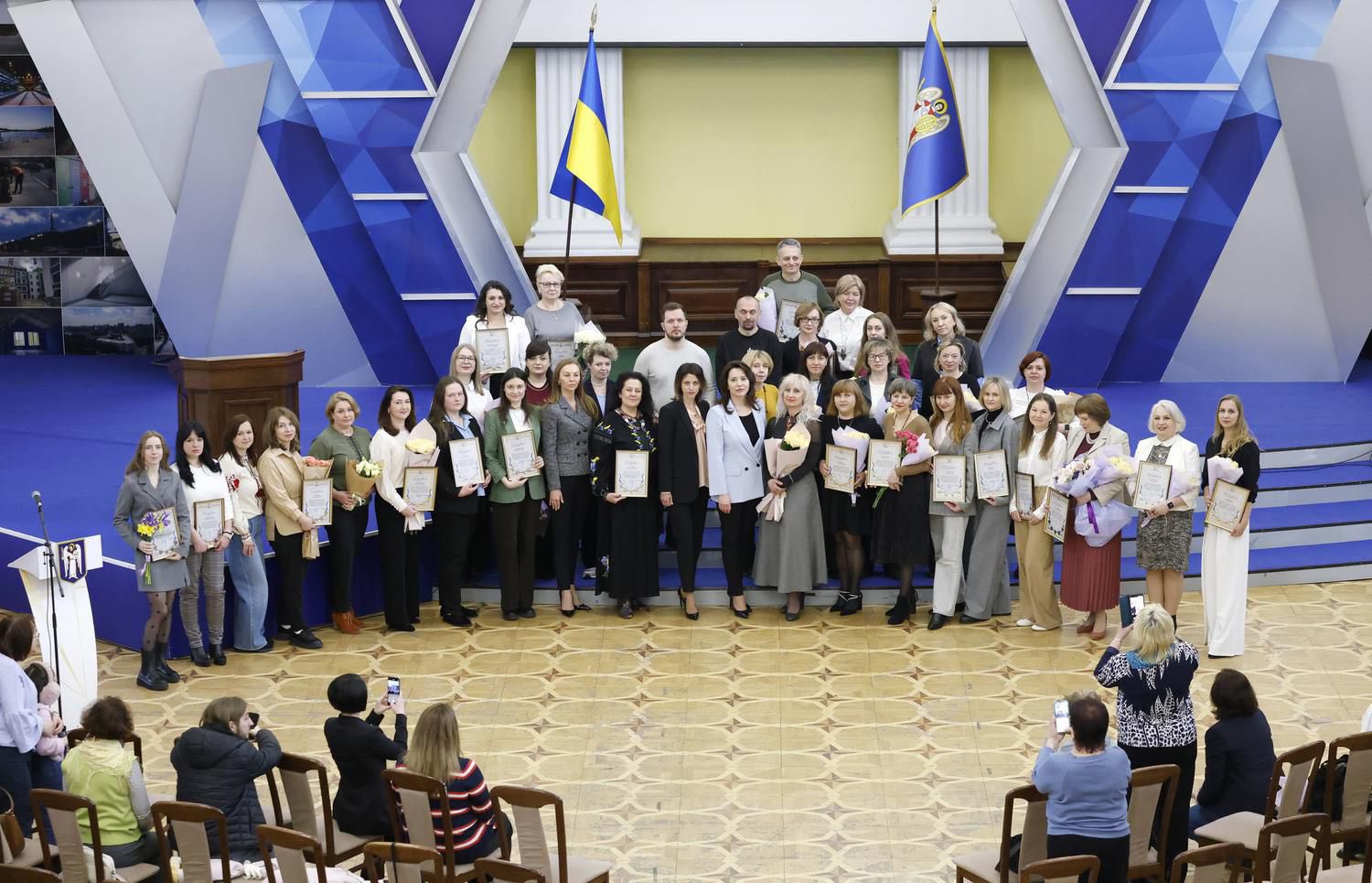 У Києві до Дня психолога відзначили понад 30 фахівців - фото 2