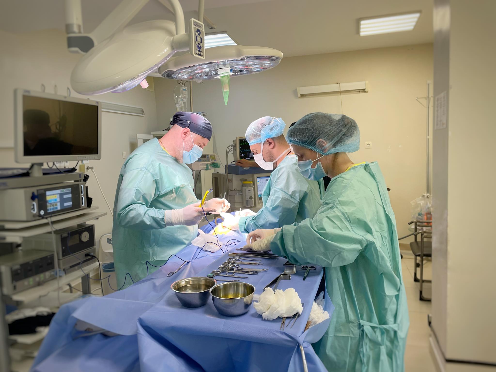 Синдромом Рапунцель: врятували дівчинку, яка роками їла власне волосся