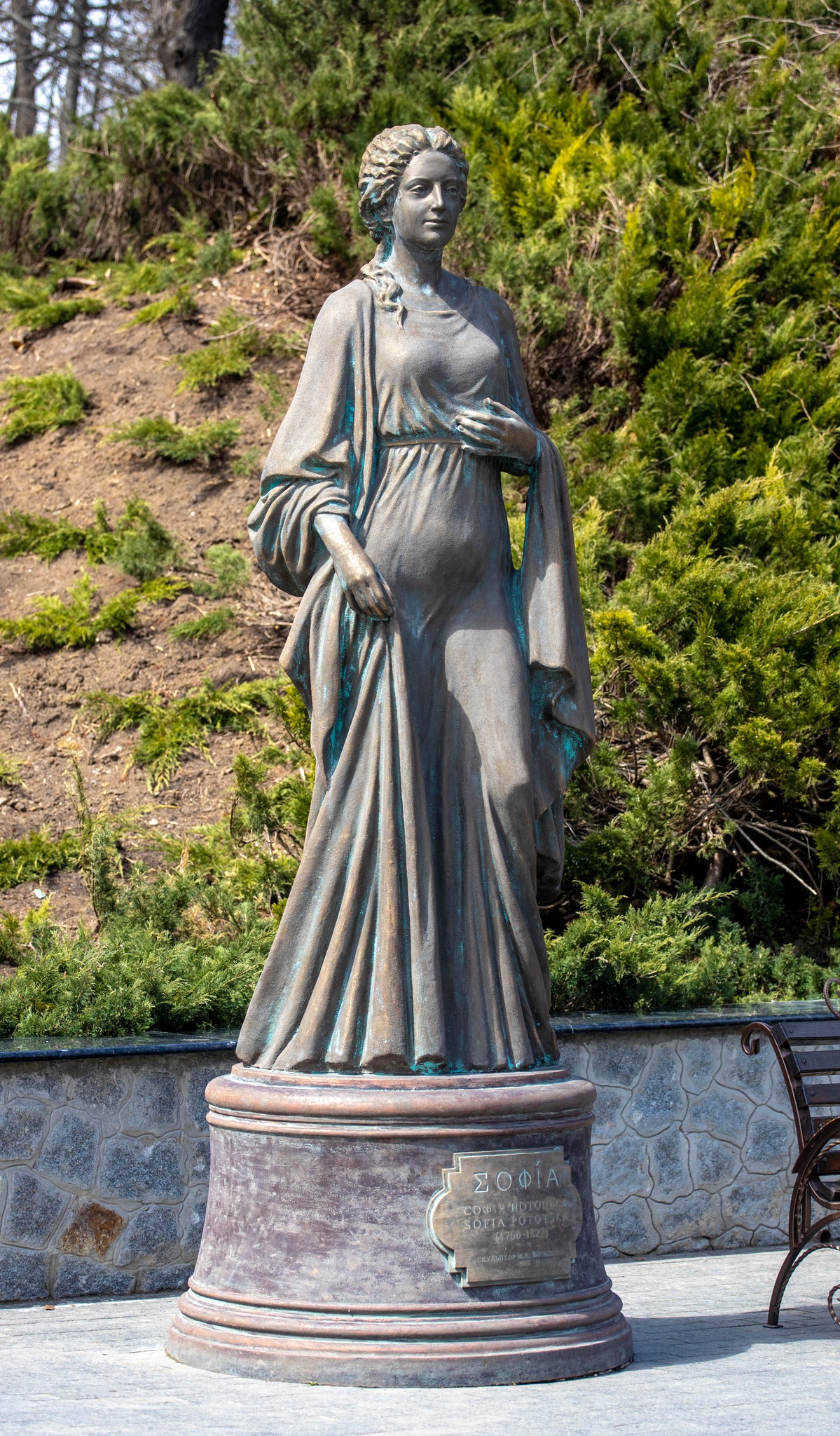 Олені, міфічні статуї і магнолії. Фото весняної «Софіївки» - фото 17