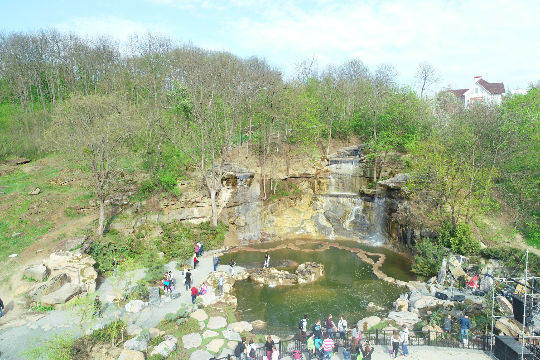 Олені, міфічні статуї і магнолії. Фото весняної «Софіївки» - фото 22