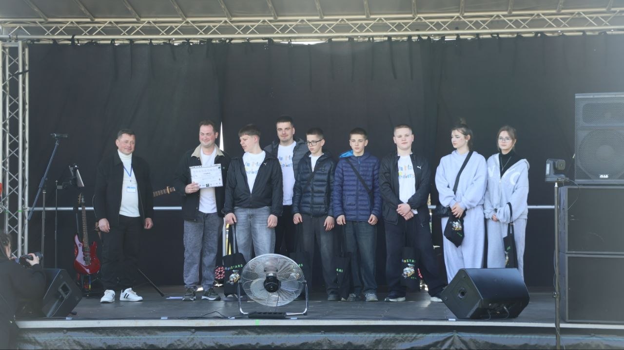 Учні школи №30 посіли призові місця на конкурсі із робототехніки - фото 2