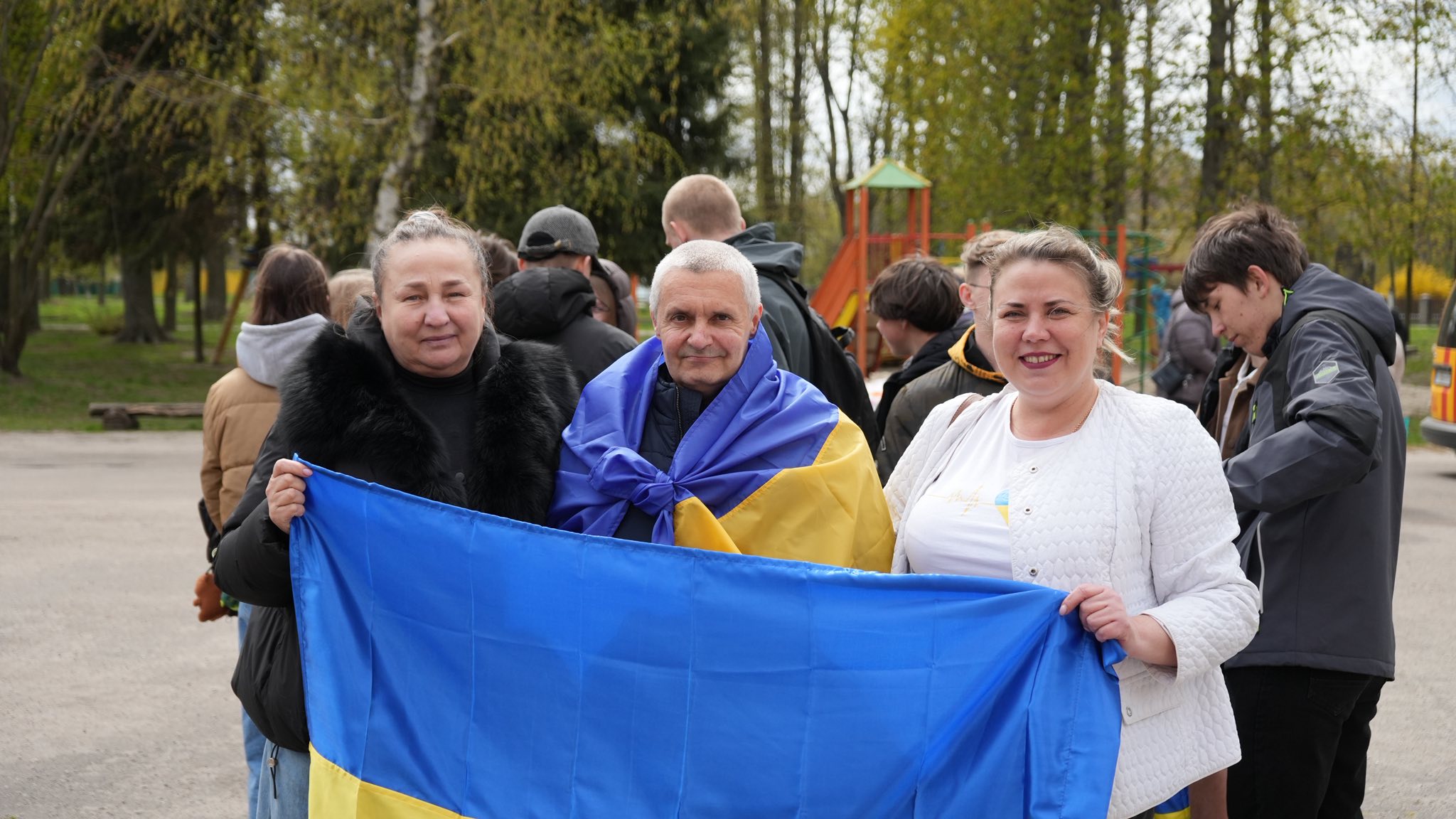 На Київщині зустріли військового, який повернувся з російського полону - фото 18