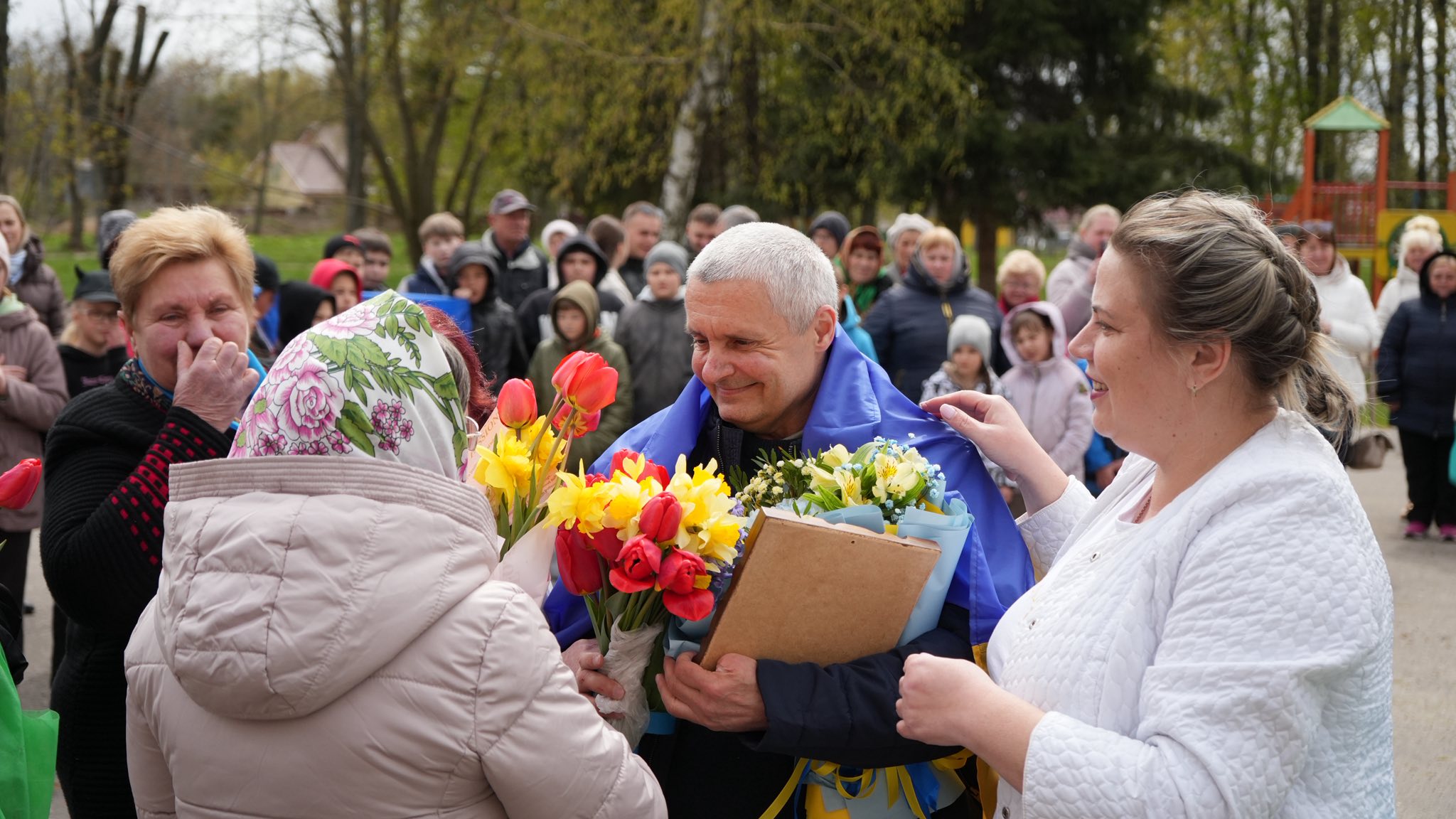 На Київщині зустріли військового, який повернувся з російського полону - фото 13