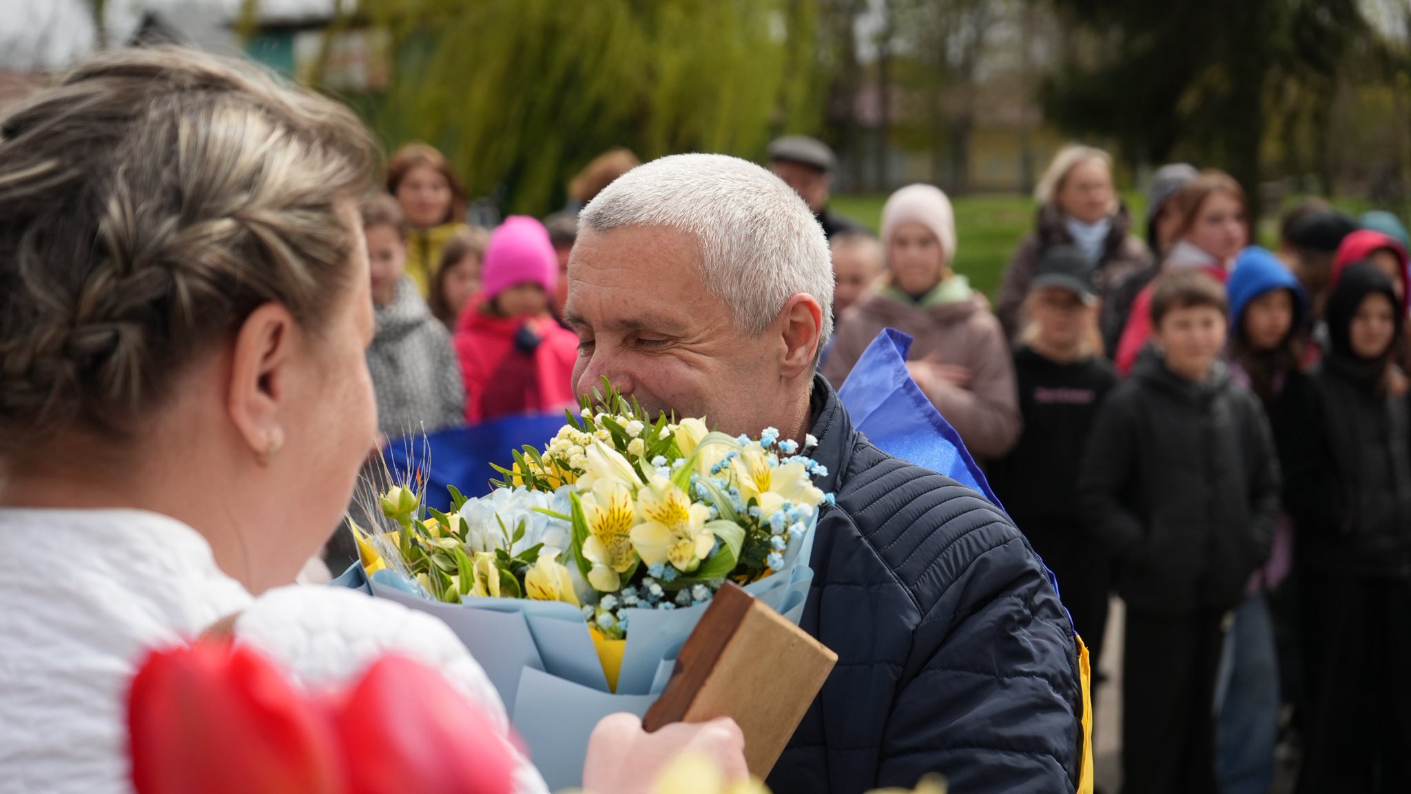 На Київщині зустріли військового, який повернувся з російського полону - фото 9