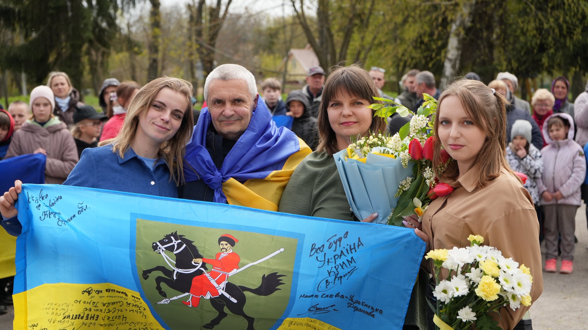 На Київщині зустріли військового, який повернувся з російського полону - фото 21