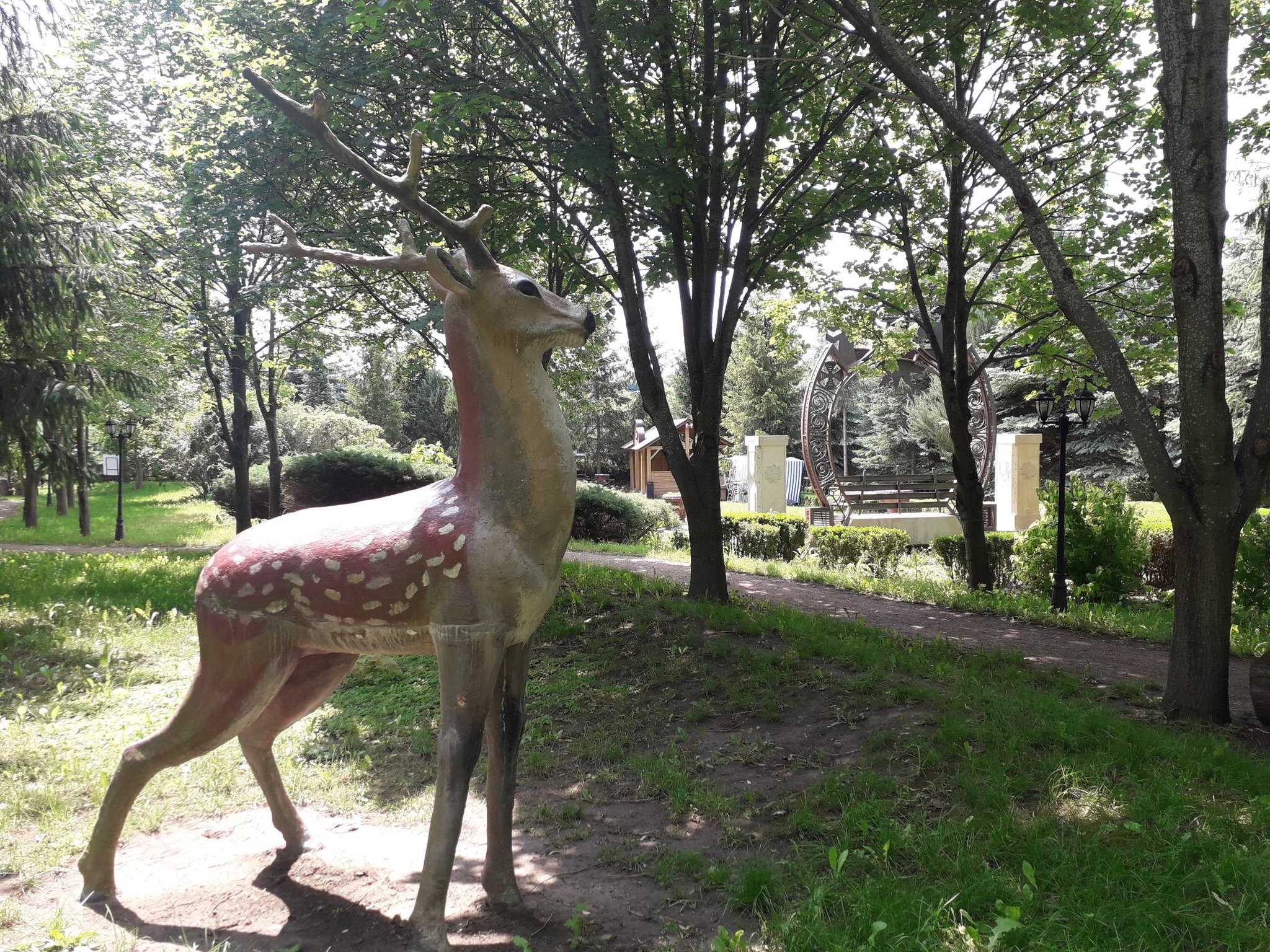Парк «Совиний Яр» у Водяниках: дерев’яна церква, вітряки-велетні та неймовірні пейзажі. Фото - фото 14