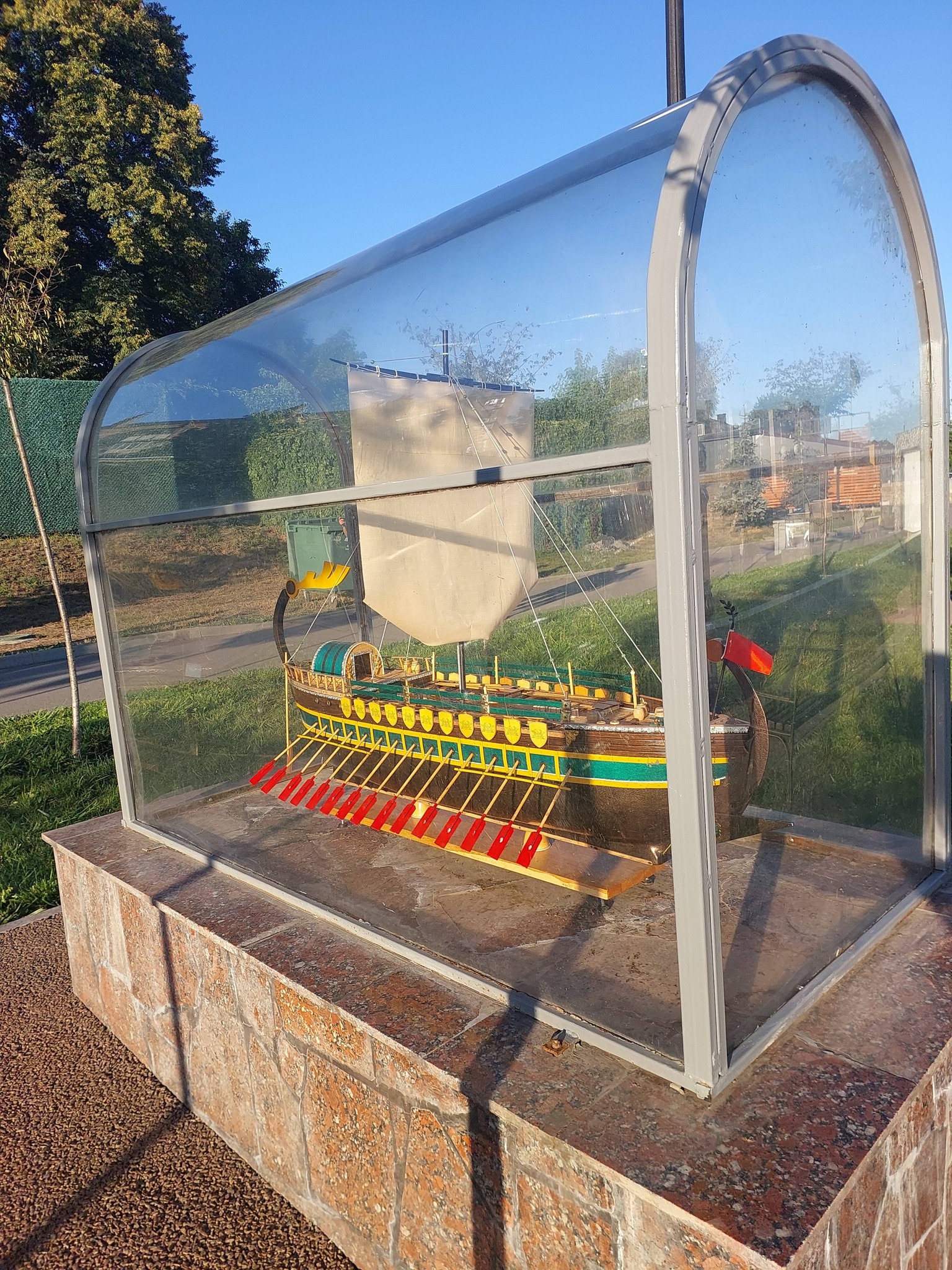 Хто створив Музей кораблів на Черкащині, який потрапив до Книги рекордів. Фото