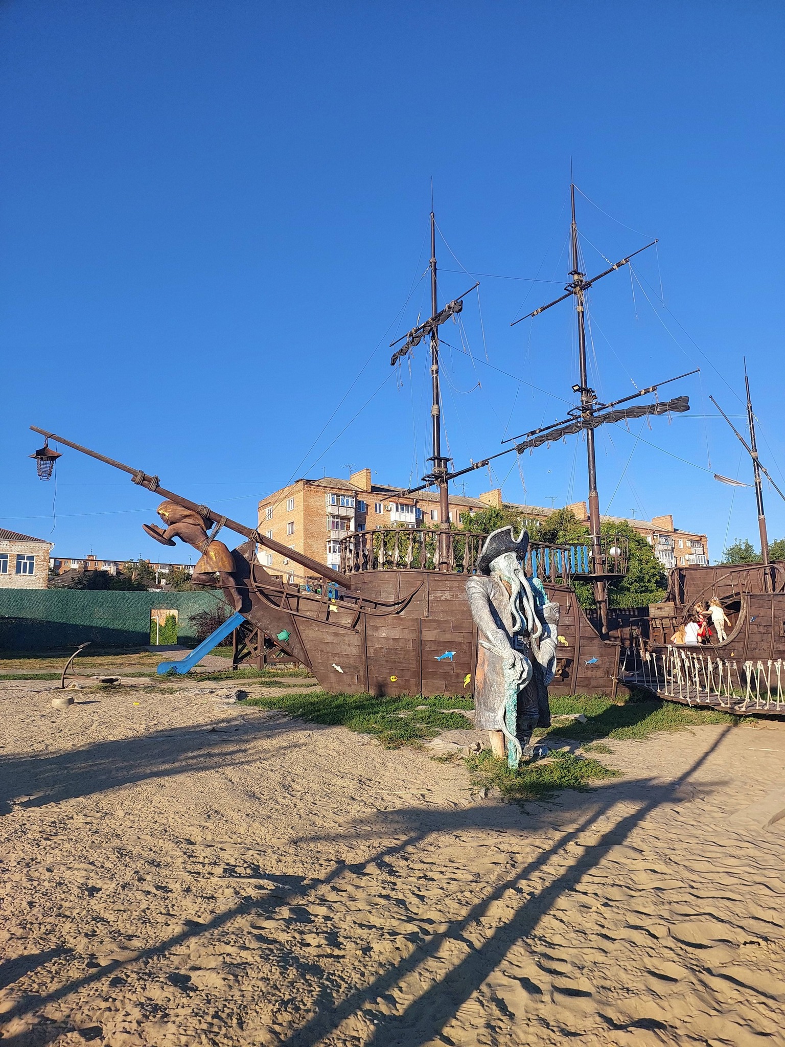 Хто створив Музей кораблів на Черкащині, який потрапив до Книги рекордів. Фото - фото 8