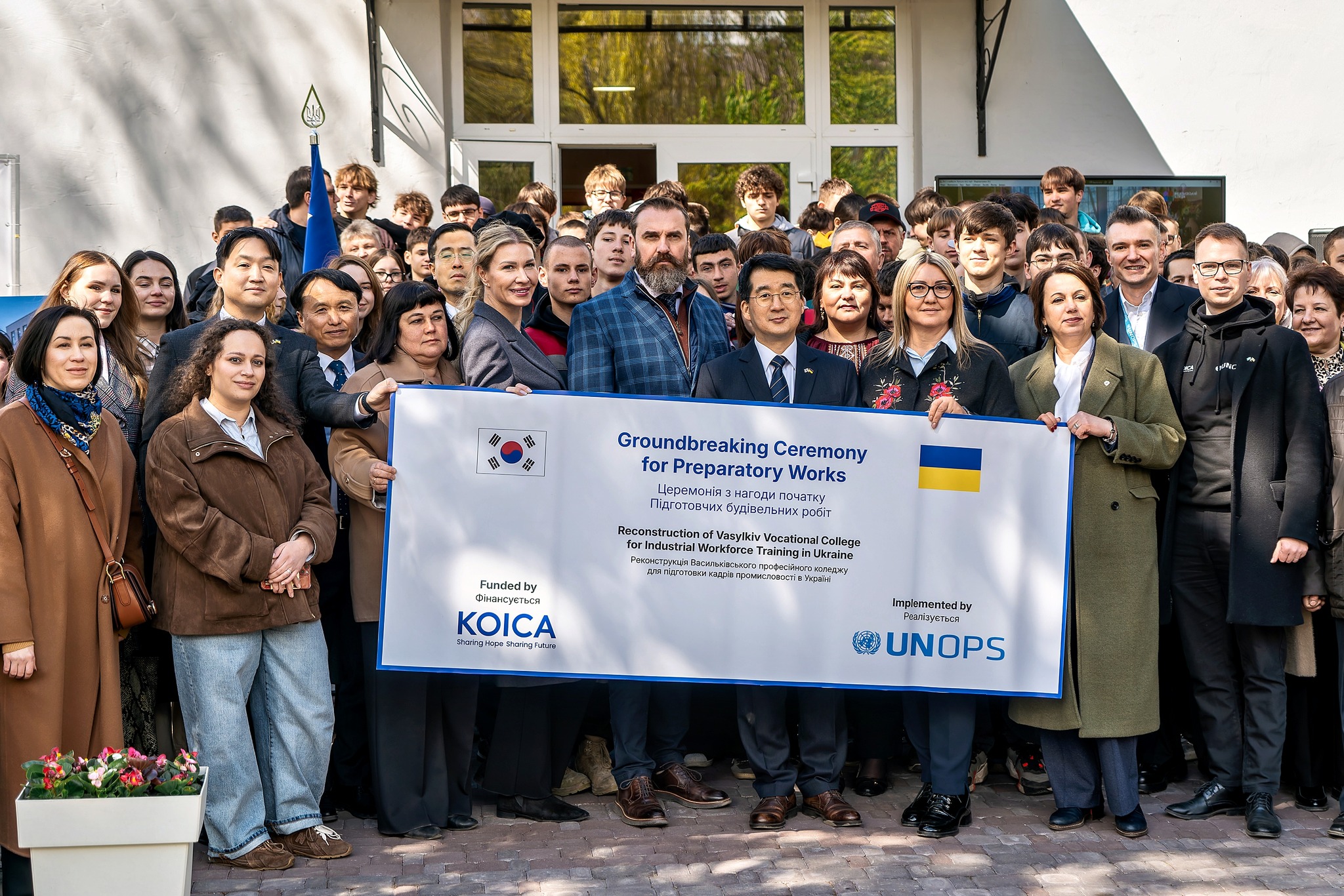 На Київщині побудують новий корпус коледжу, який ракетами зруйнували окупанти