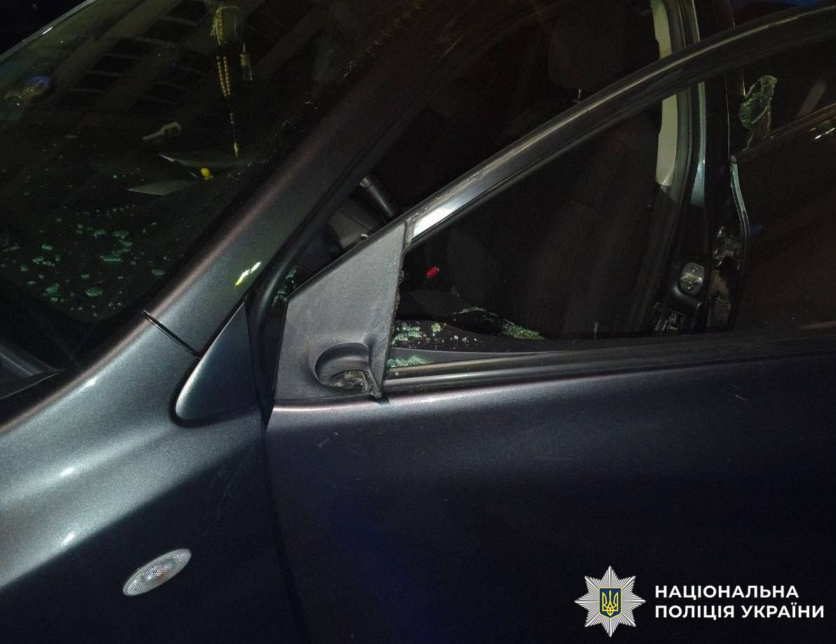 У Києві п’ятеро іноземців і киянин побили 18-річного хлопця та неповнолітнього - фото 2