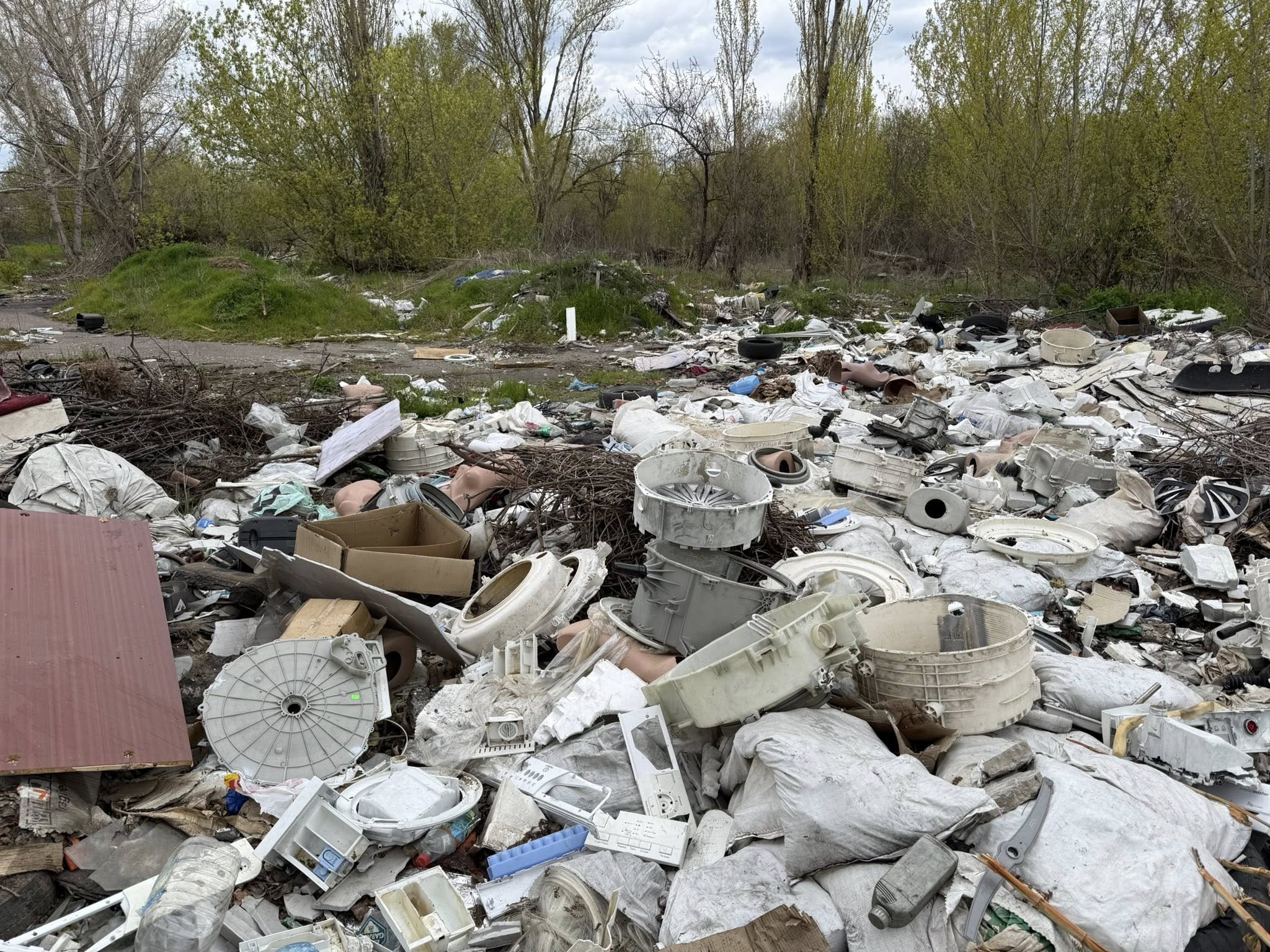 У Черкасах знайшли порушників завдяки чекам і документам, викинутим у сміття