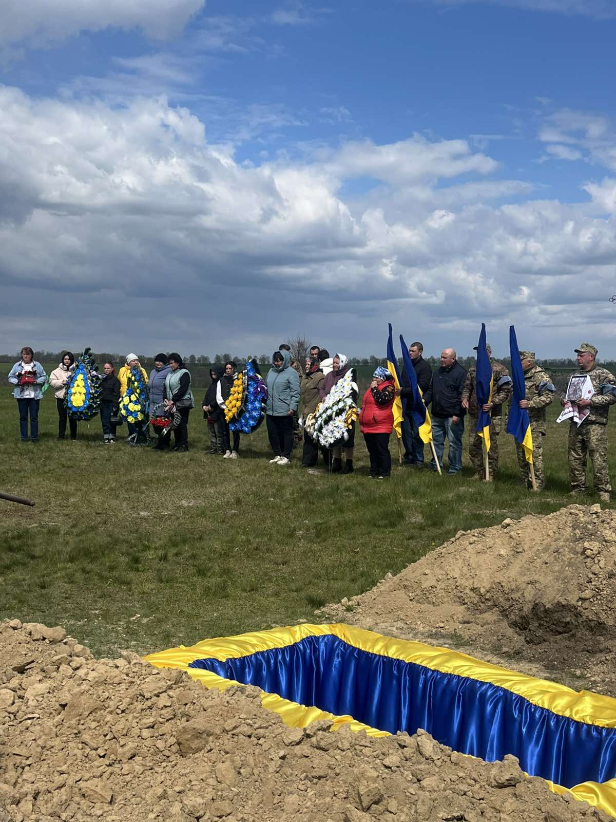 На Черкащині попрощалися із 27-річним сапером - фото 3