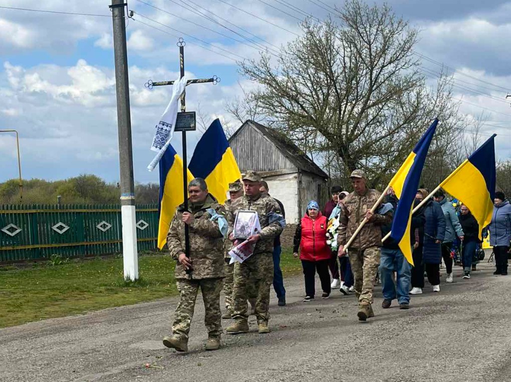 На Черкащині попрощалися із 27-річним сапером - фото 5