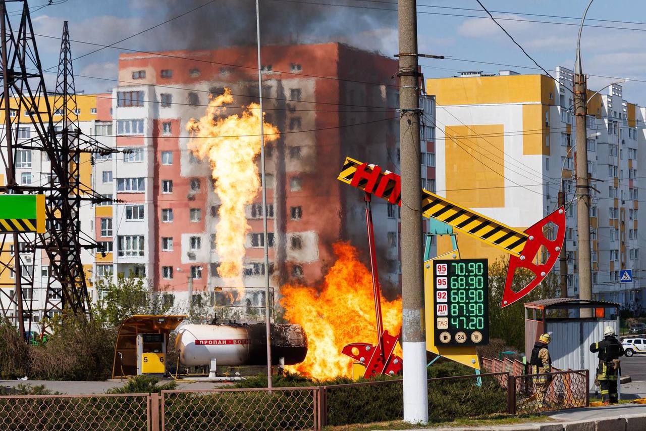 Ворог атакував сім областей, пошкоджено цивільну інфраструктуру - фото 2