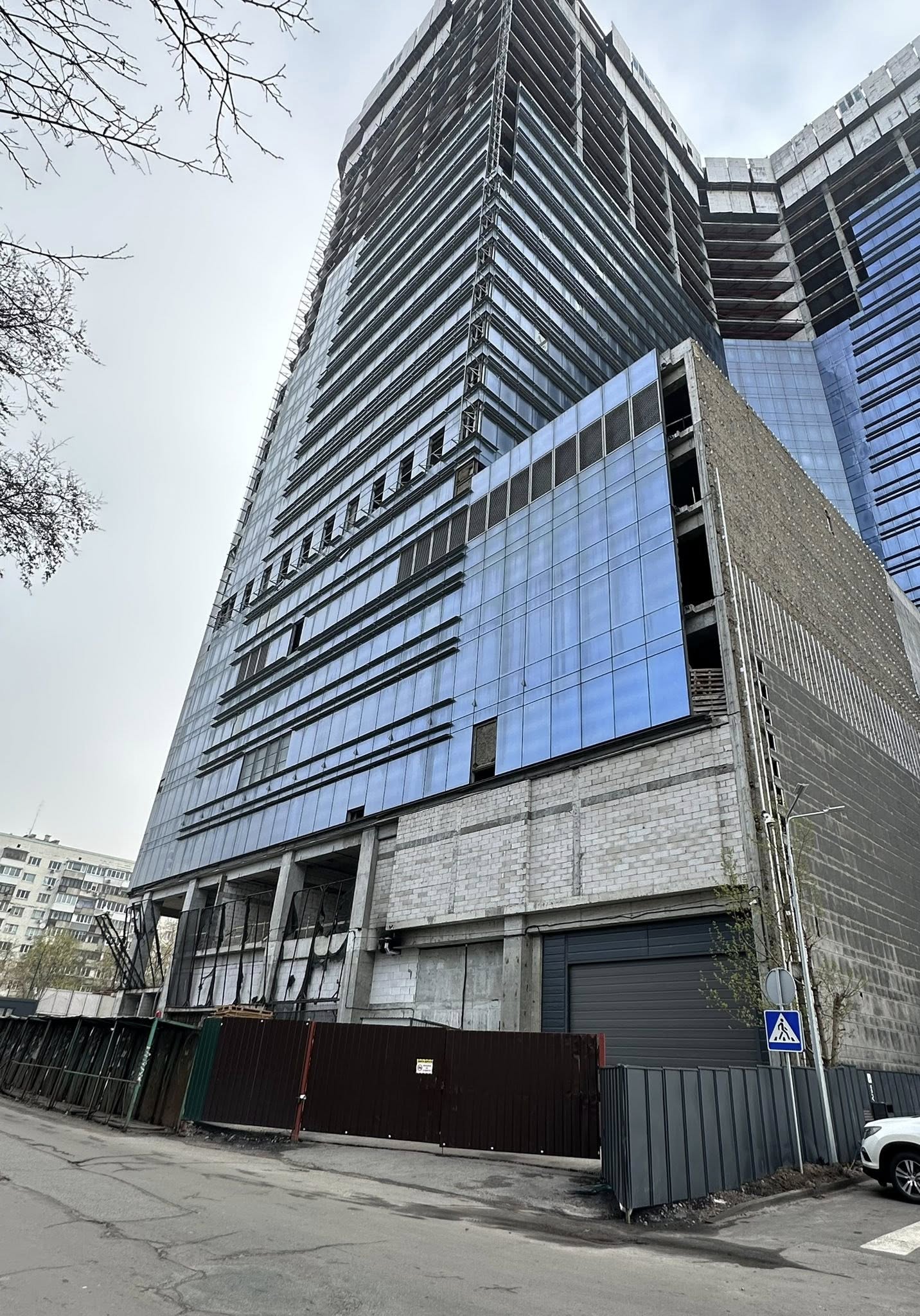 У Києві відновлюють будівництво Sky Towers - фото 2