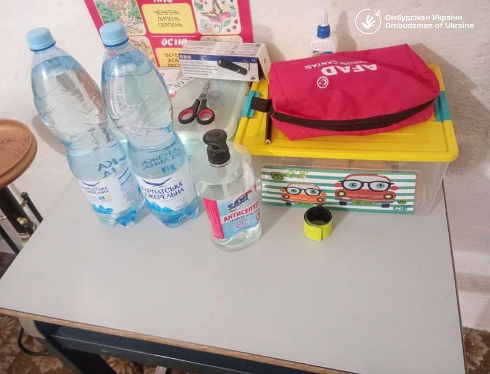Показали, в яких умовах живуть переселенці в приміщенні школи на Черкащині - фото 3
