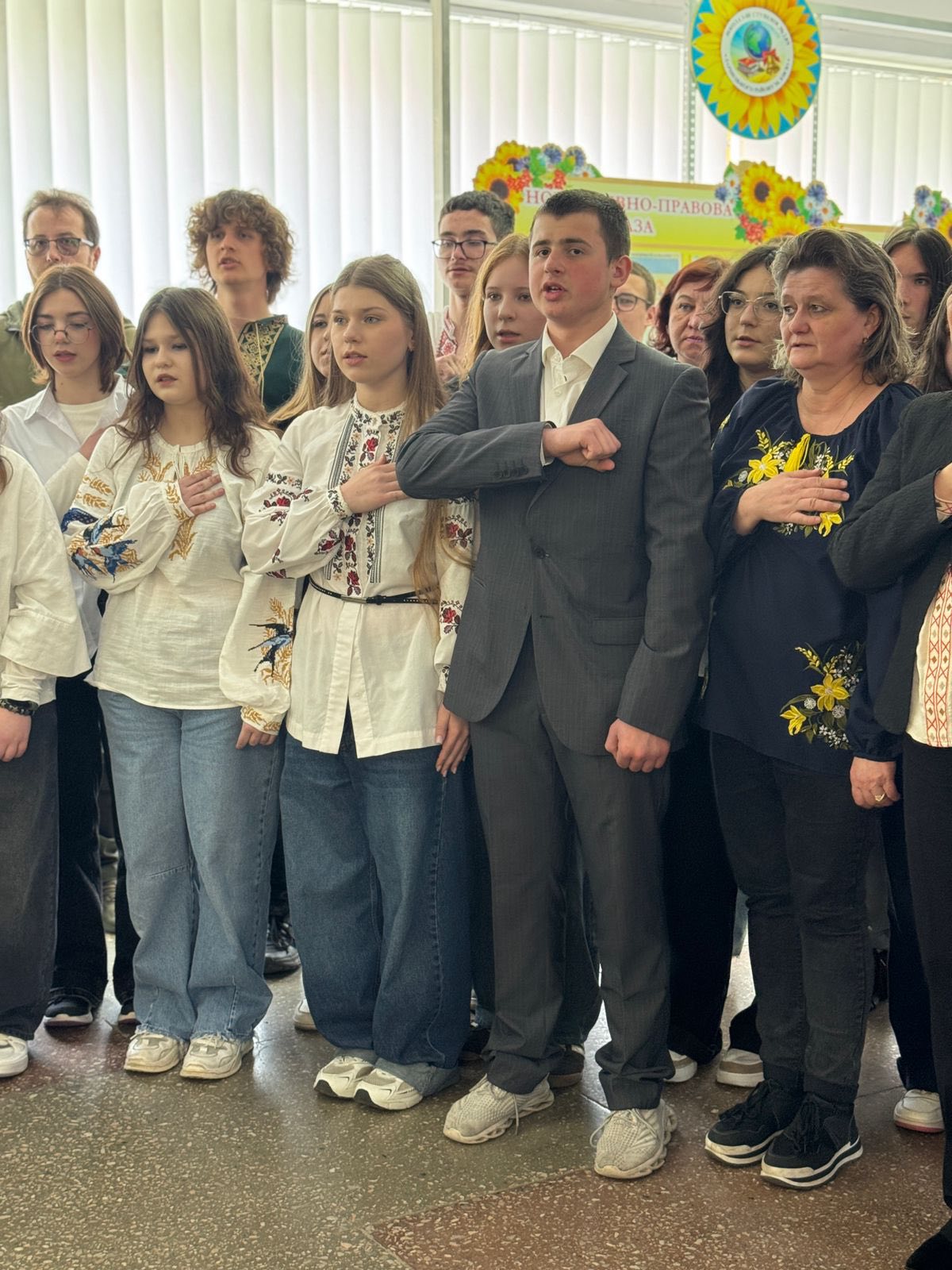 У столичному ліцеї відкрили пам’ятну дошку загиблому льотчику-винищувачу - фото 2