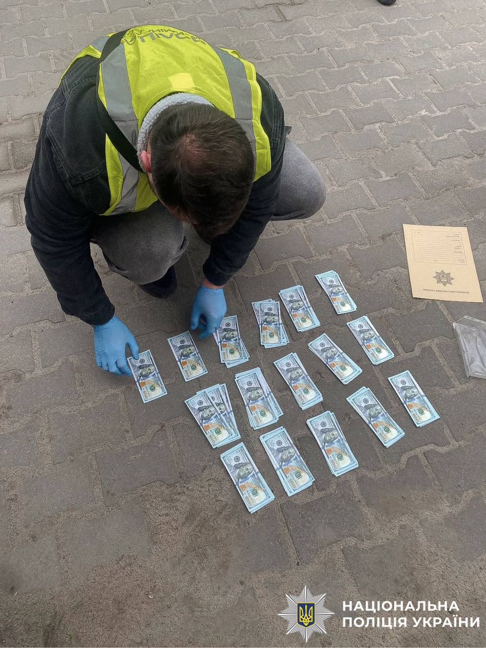 На Київщині викрили схему продажу авто, ввезених як гуманітарна допомога для ЗСУ