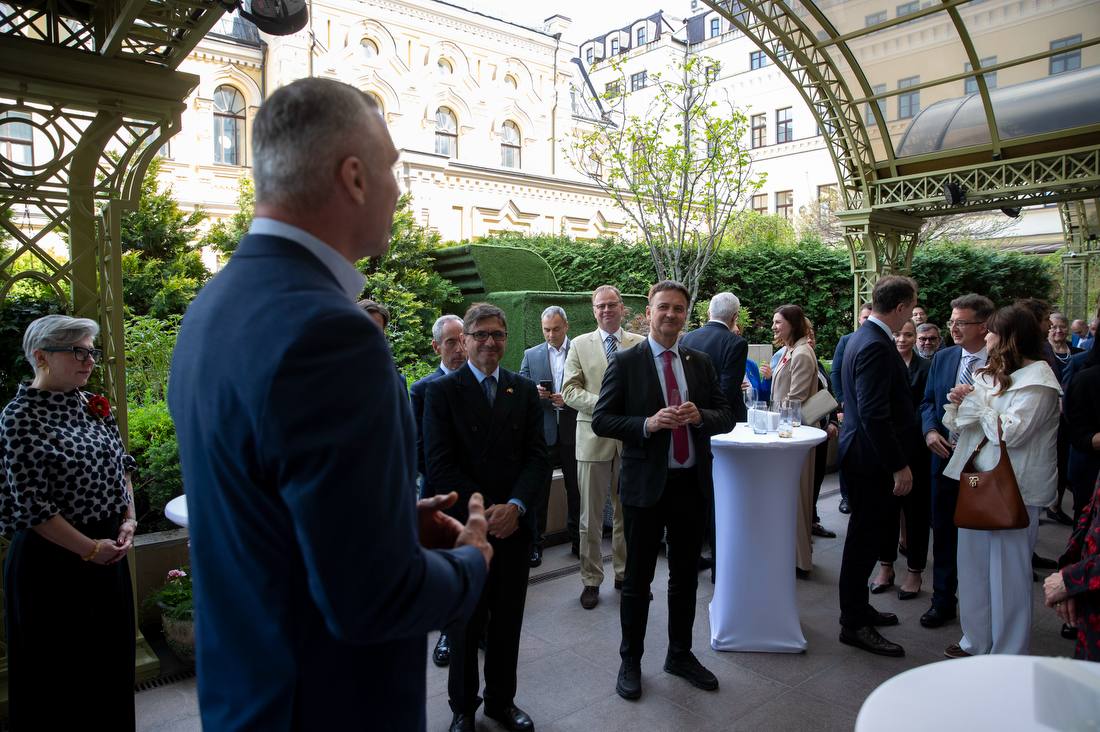 Кличко подякував іноземним партнерам за підтримку Києва під час енергетичної кризи - фото 4