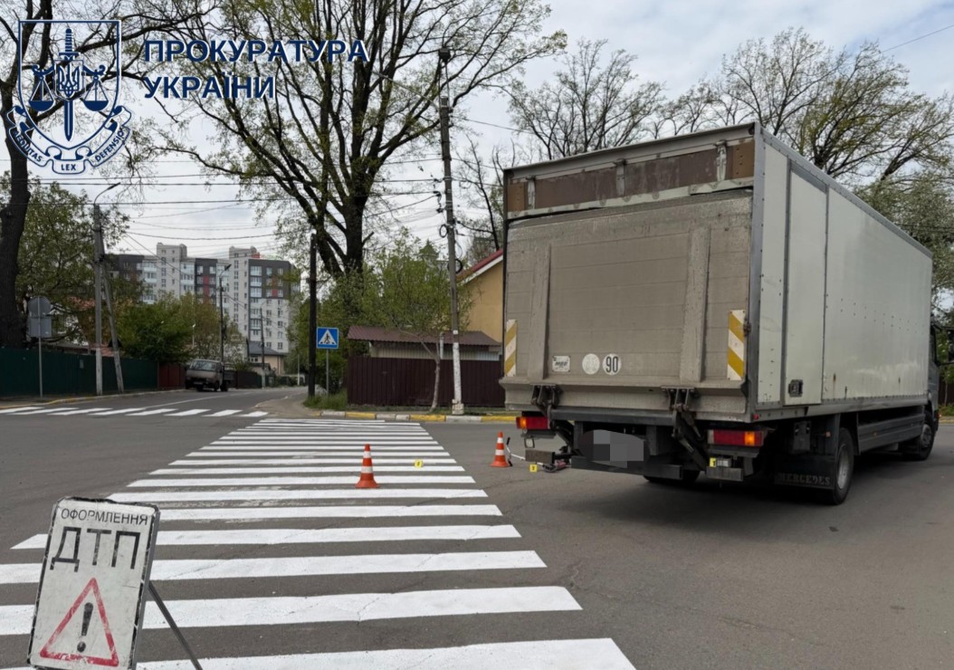 Восьмирічна дитина, яку збила вантажівка в Ірпені, померла