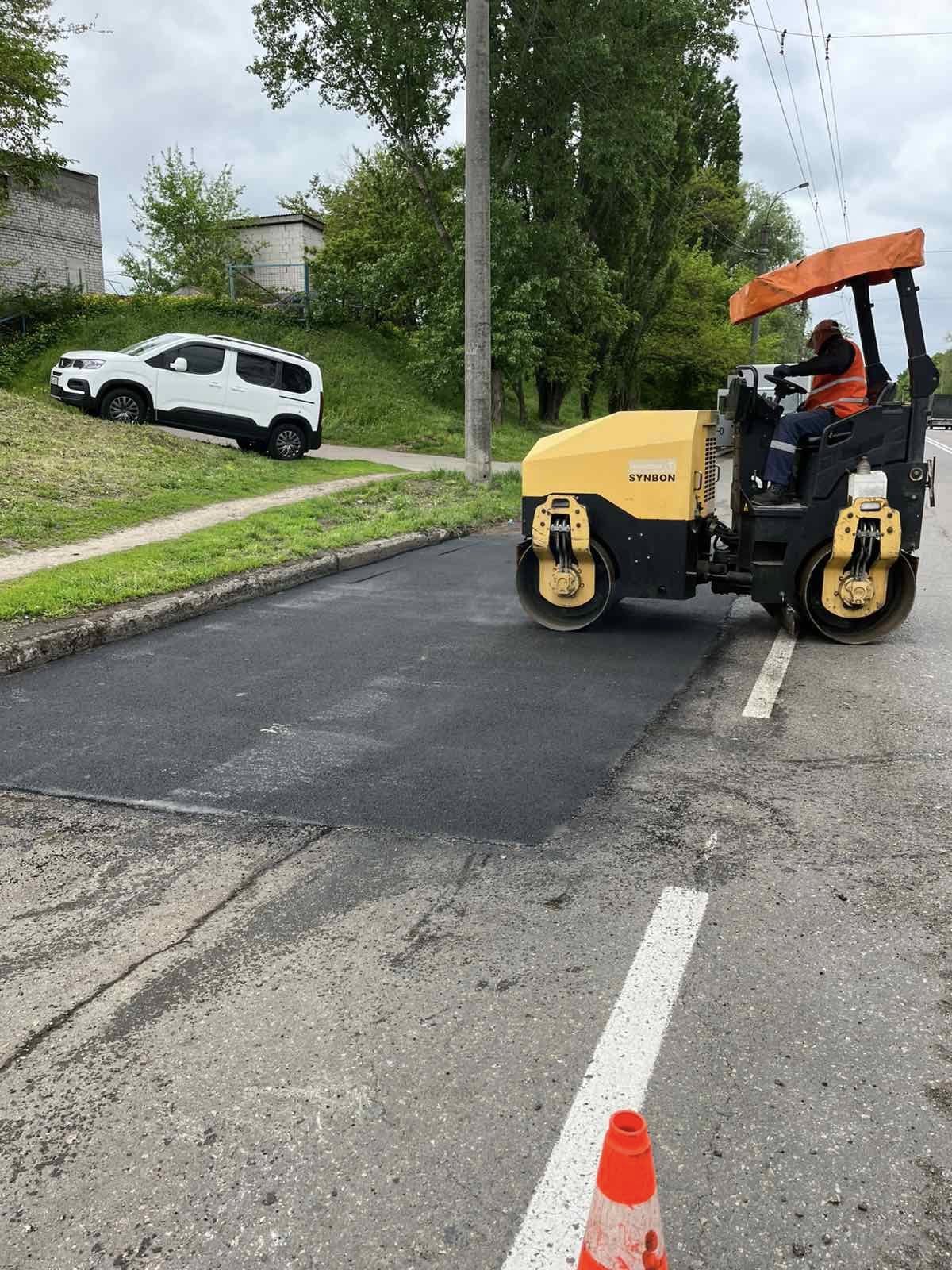 На вулиці Руставі в Черкасах провели ремонт дороги