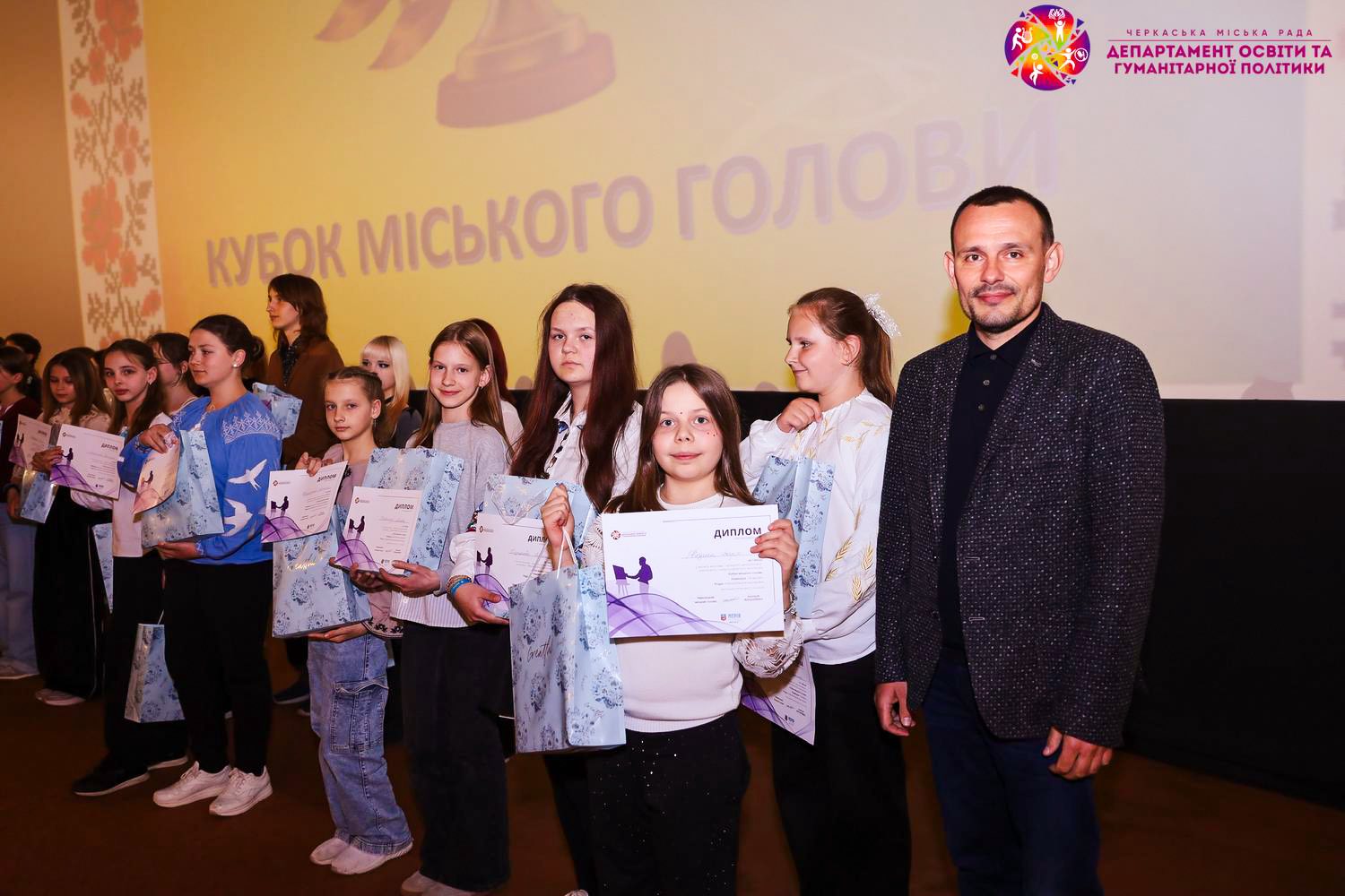 Анастасія Середюк перемогла на конкурсі декоративно-ужиткового та образотворчого мистецтва «Кубок міського голови» - фото 7