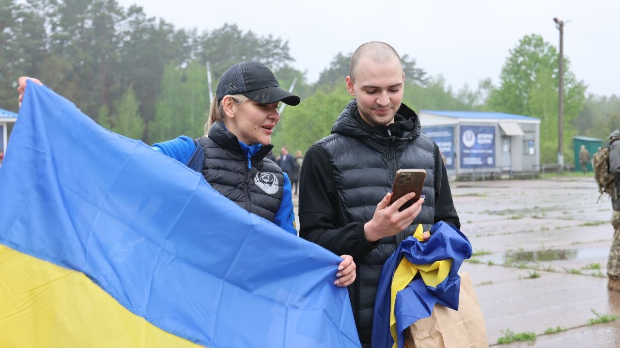 Україна повернула з полону рф 205 громадян - фото 12