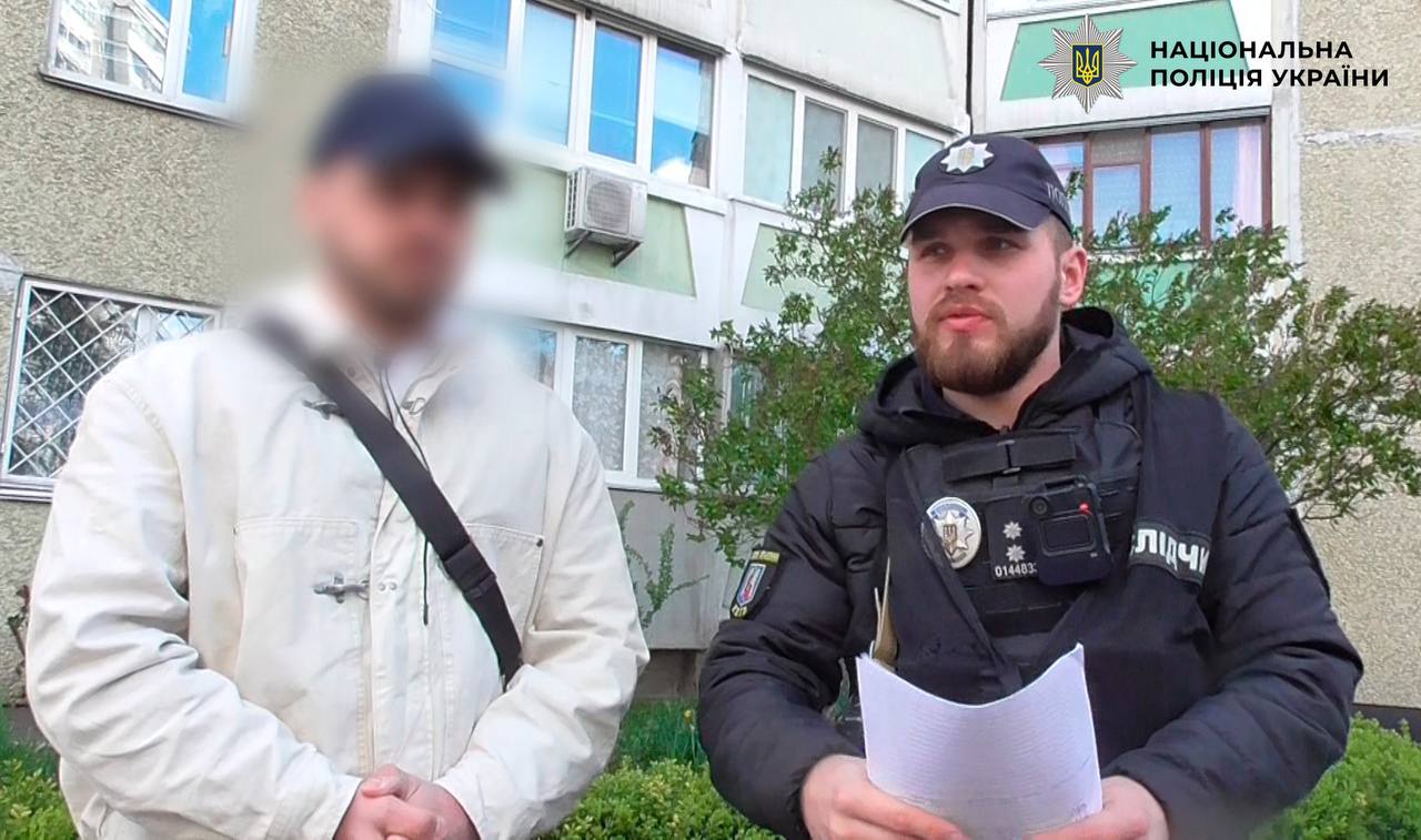 Маскував цивільні машини під військові та палив їх: у Києві затримали агента рф - фото 3