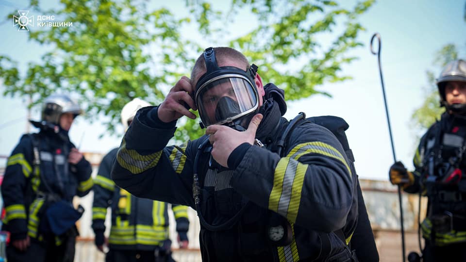 На Бориспільщині ліквідовано пожежу на агропідприємстві - фото 4