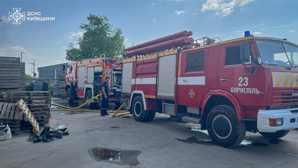 На Бориспільщині ліквідовано пожежу на агропідприємстві