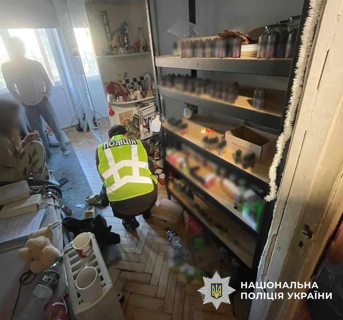 Киянин ошукав доньку загиблого військового на 700 тисяч гривень - фото 2