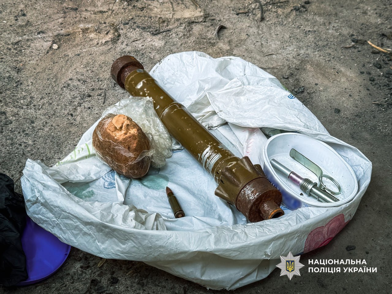 Наркобізнес із щомісячним прибутком понад 400 тисяч гривень виявили у Черкаській області - фото 2