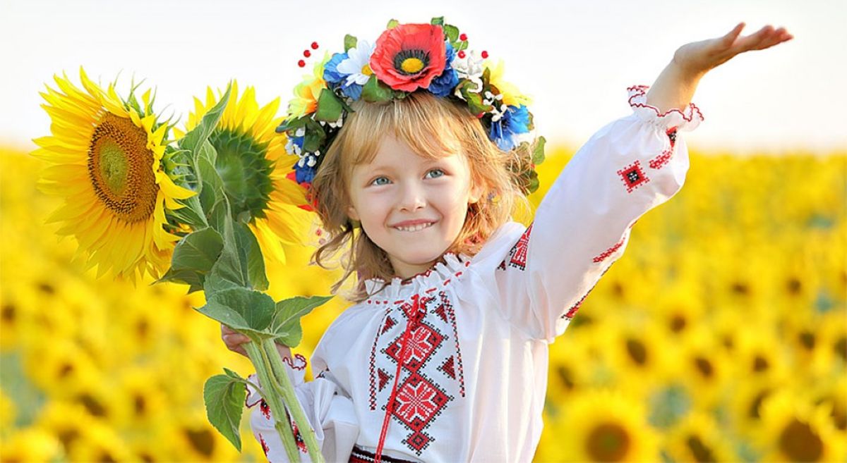 День вишиванки 2026: душевні привітання, красиві картинки та історія свята