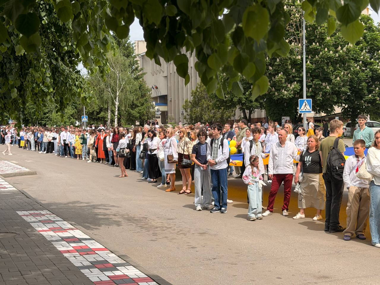 Кам’янка провела марш вишиванок і встановила рекорд. Фото - фото 14