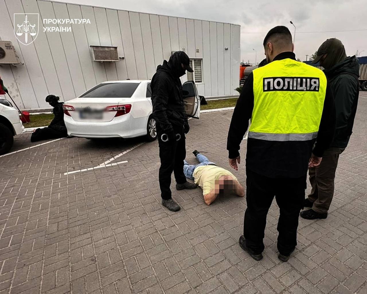 На Київщині затримали лікарів братів-близнюків, які обіцяли виїзд за кордон через фейкову інвалідність