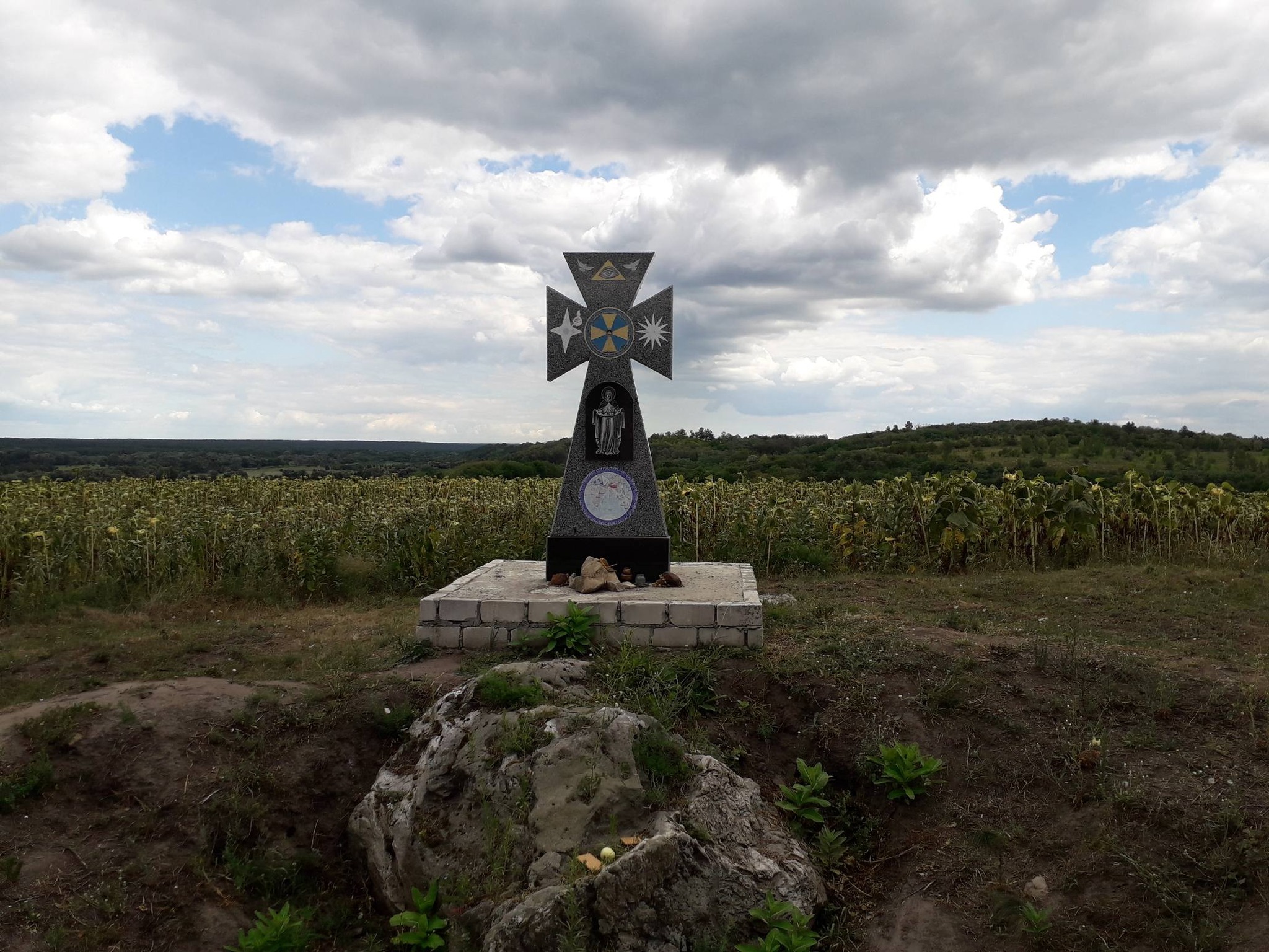 Шаєва гора — заповідне урочище, скіфське городище та «Малий Афон» Черкащини - фото 10