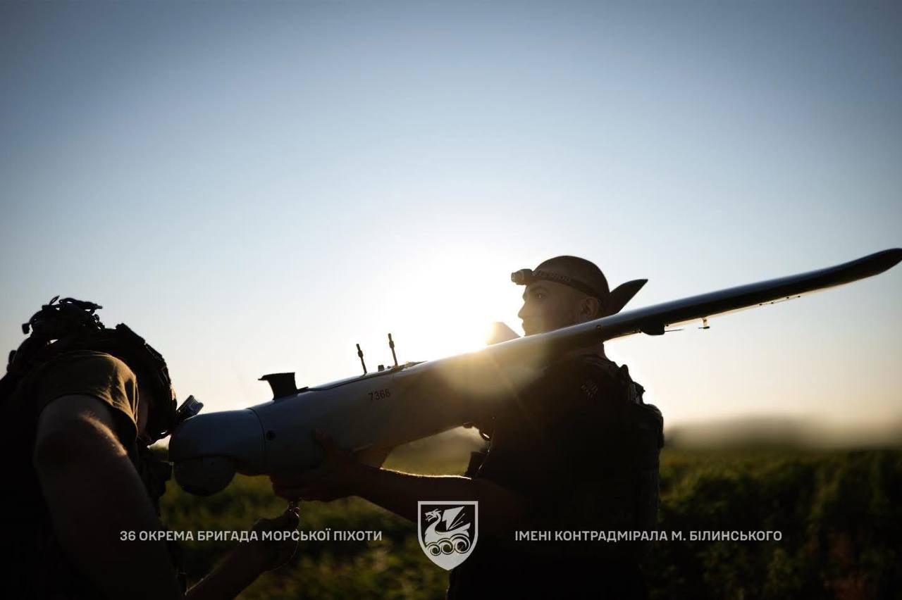 Зеленський привітав українських морпіхів із професійним святом - фото 3