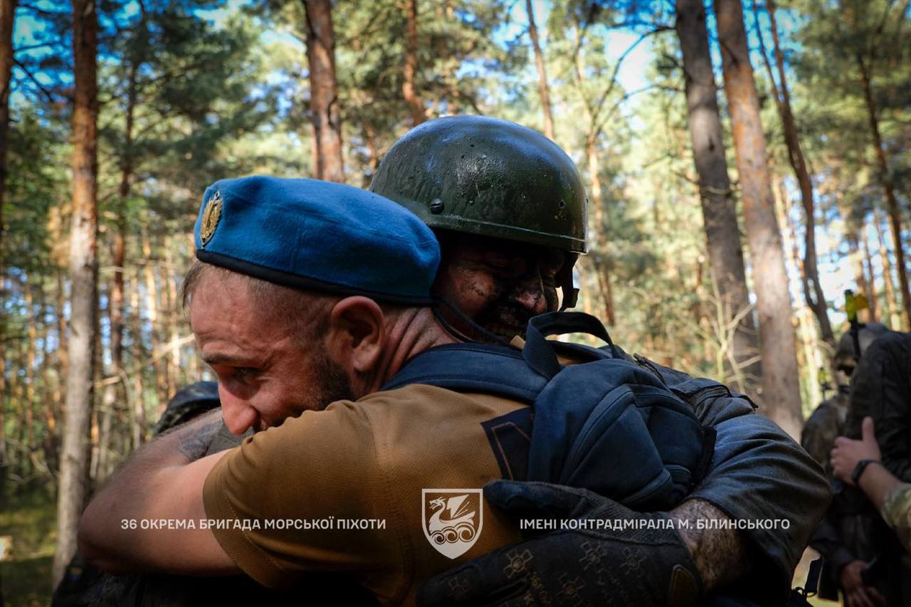 Зеленський привітав українських морпіхів із професійним святом - фото 7