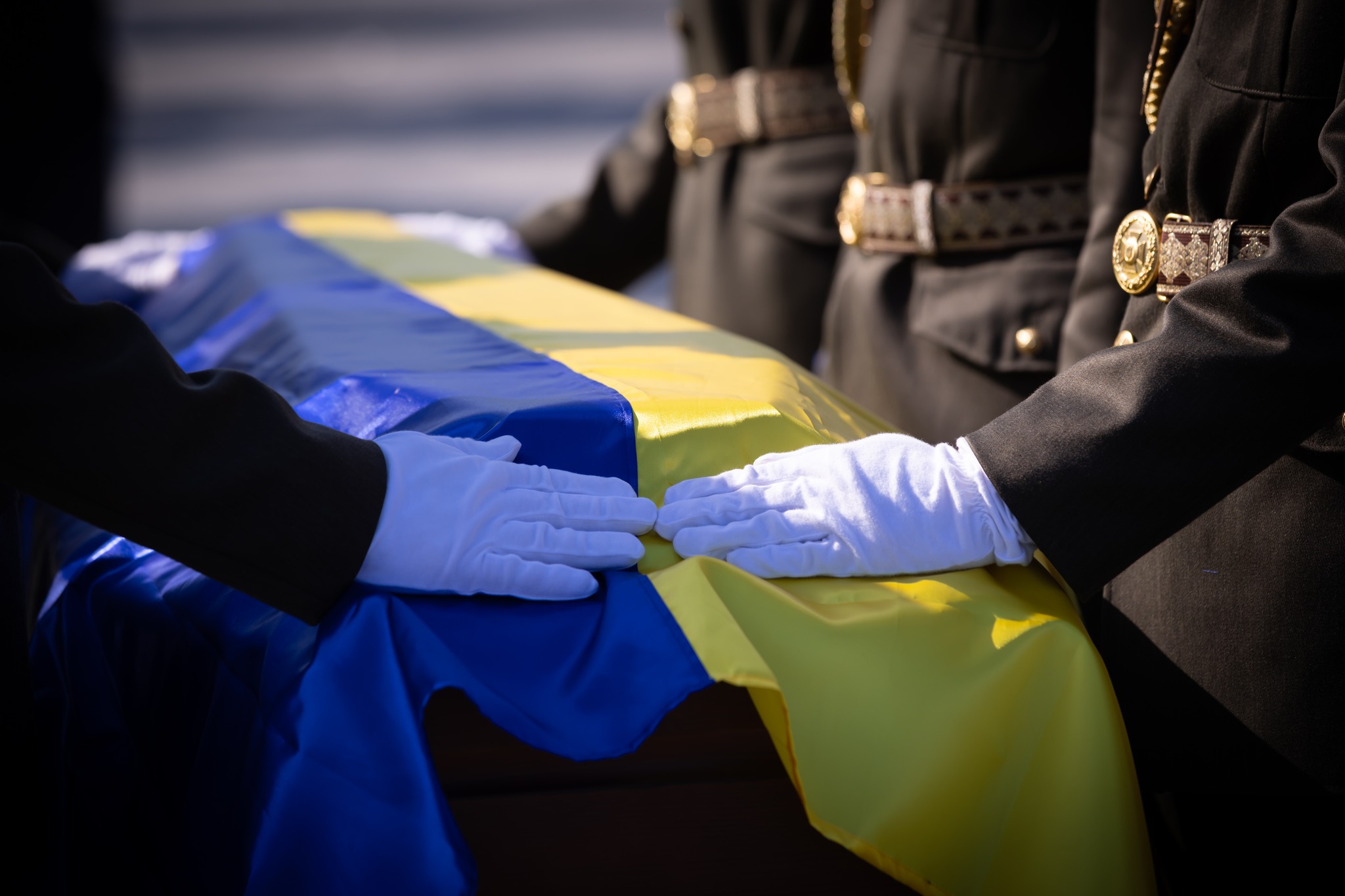На Національному військовому меморіальному кладовищі поховали дев’ятьох невідомих захисників України - фото 6
