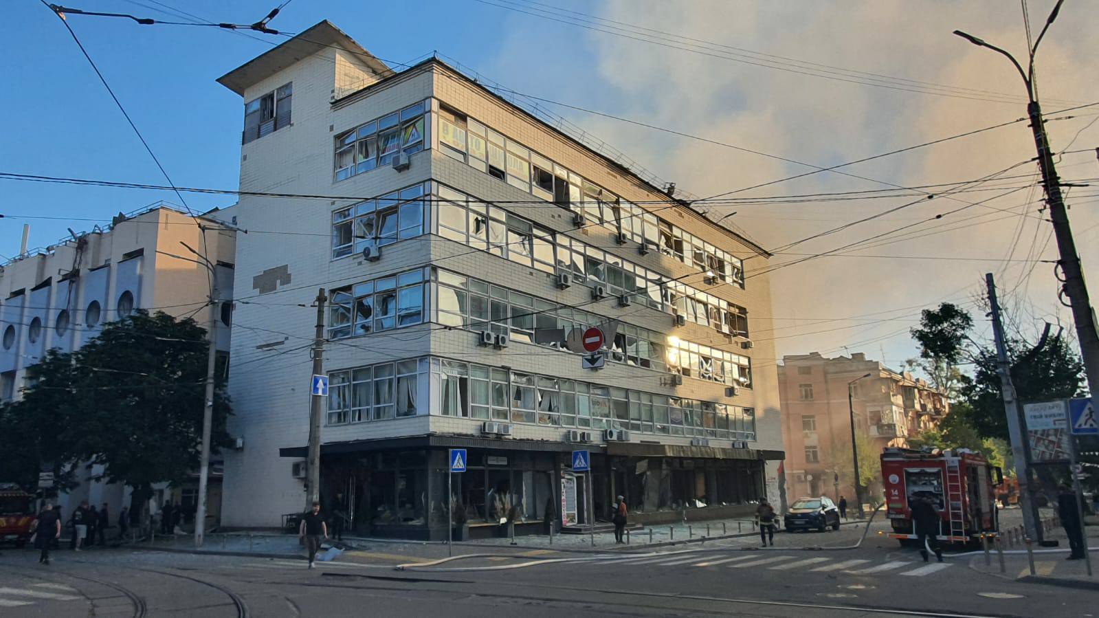 Росіяни пошкодили Національний художній музей України та Національний музей «Чорнобиль» - фото 14