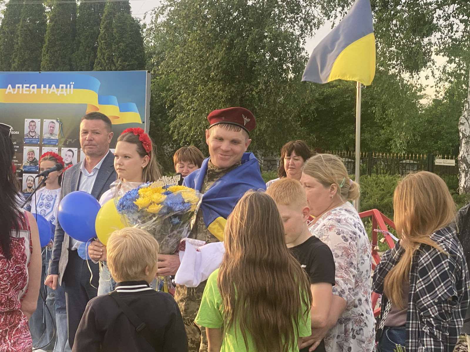 На Черкащині зустріли десантника Руслана Панченка, який повернуся з полону РФ - фото 3