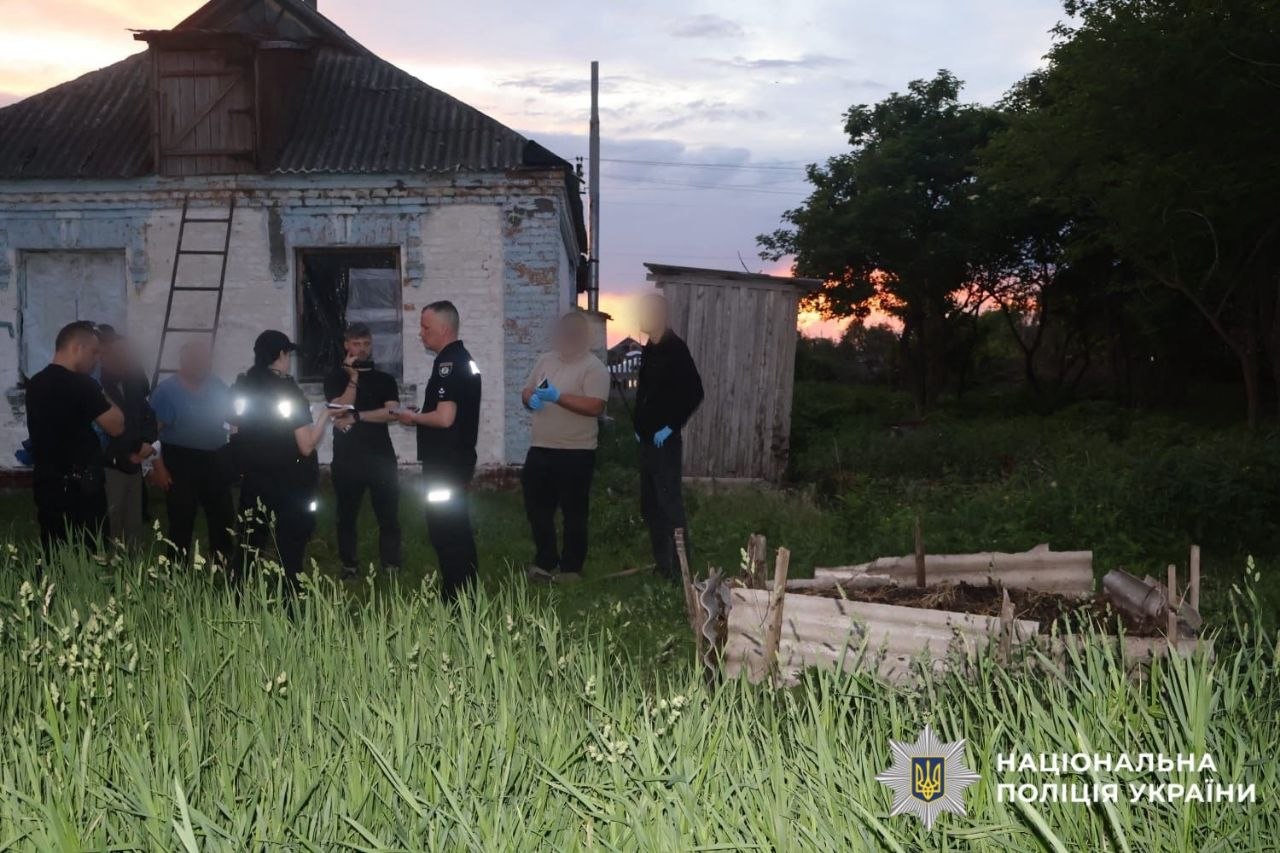 На Київщині чоловік убив співмешканку та закопав тіло на подвір’ї