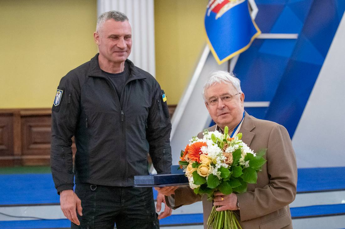 Напередодні Дня Києва у столиці відзначили видатних киян та освітян - фото 2
