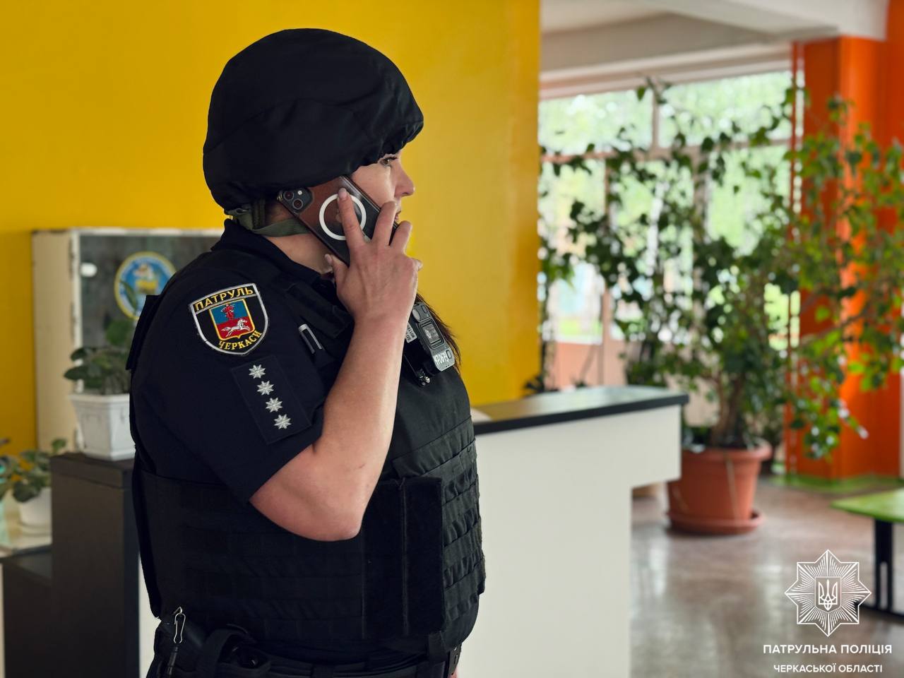 У черкаських школах поліцейські відпрацювали дії при надзвичайній ситуації. Фото - фото 2