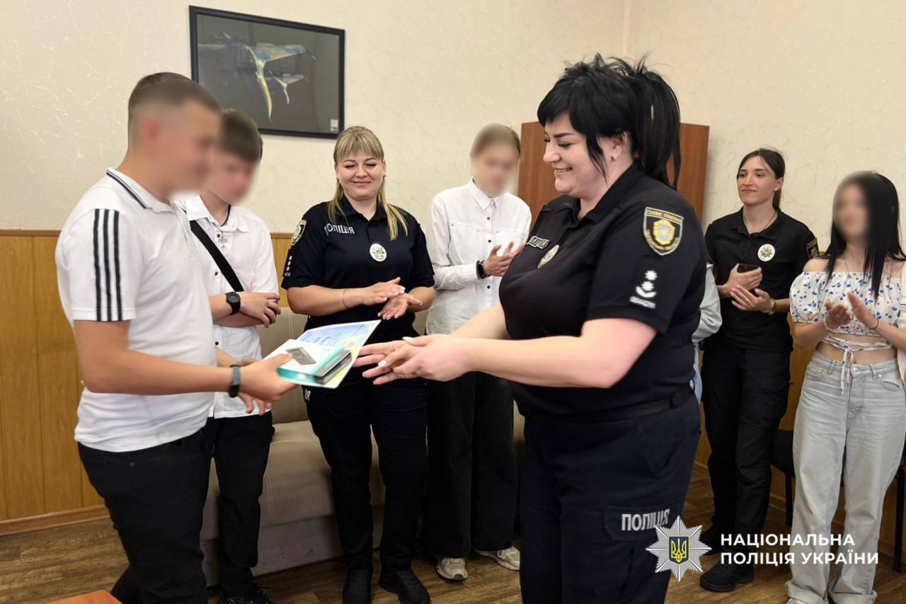 В Умані відзначили дітей, які відмовилися співпрацювати з РФ - фото 3